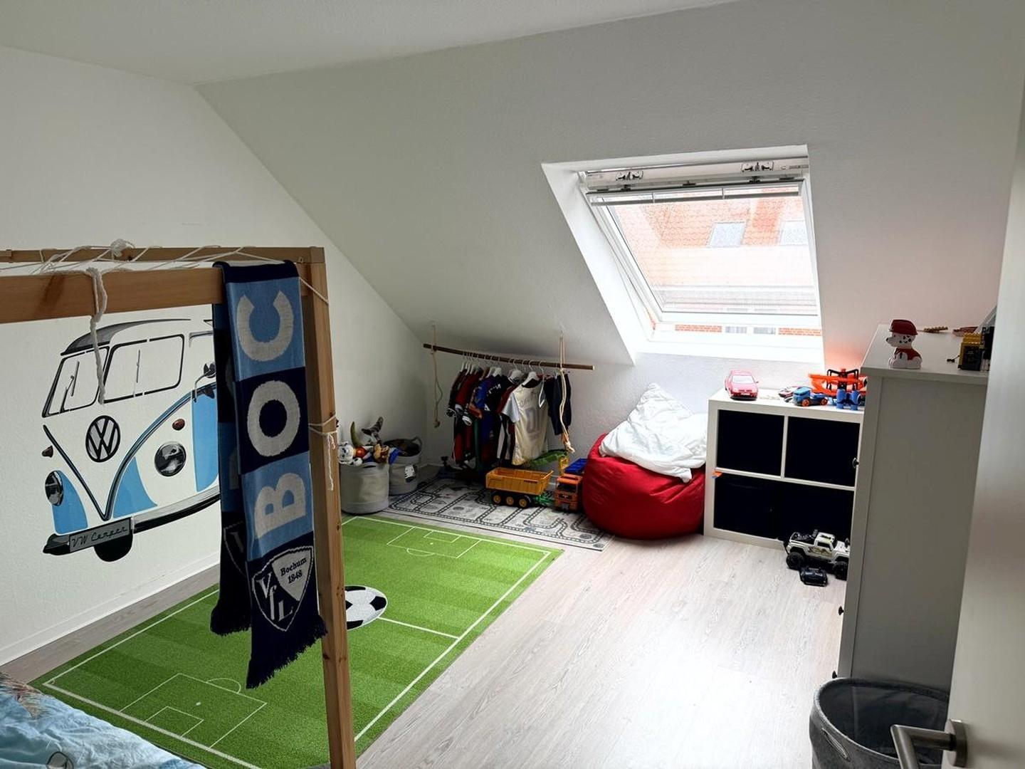 Schlafzimmer 1