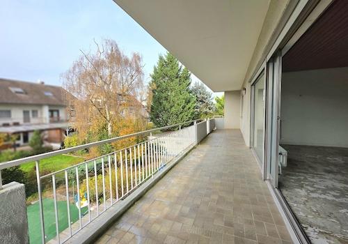 Zugang zum Balkon vom Wohnzimmer