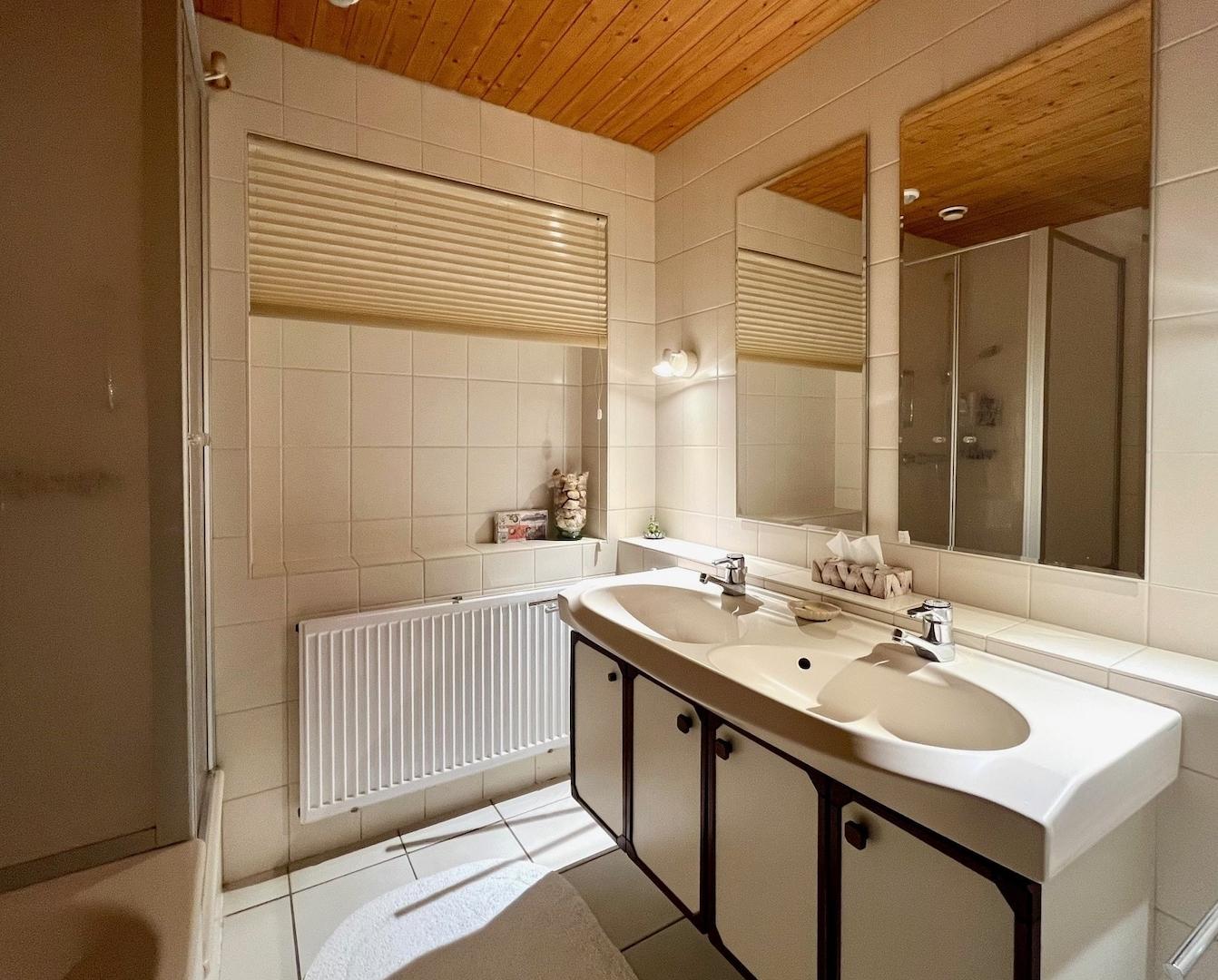 Badezimmer Erdgeschoss