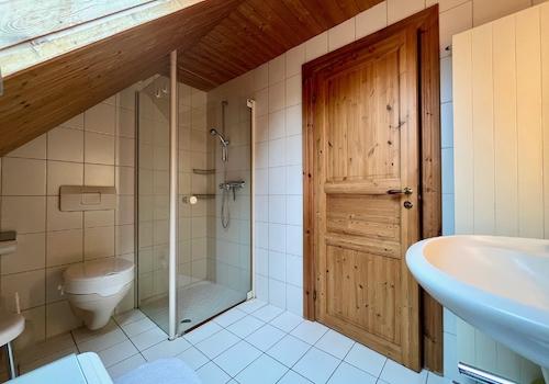 Badezimmer Dachgeschoss