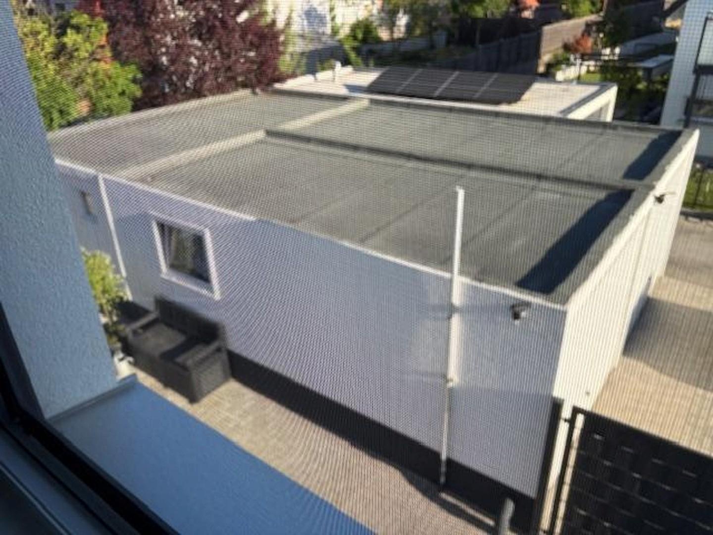 2 Garagen Nord,+ 1 Gartenhaus
