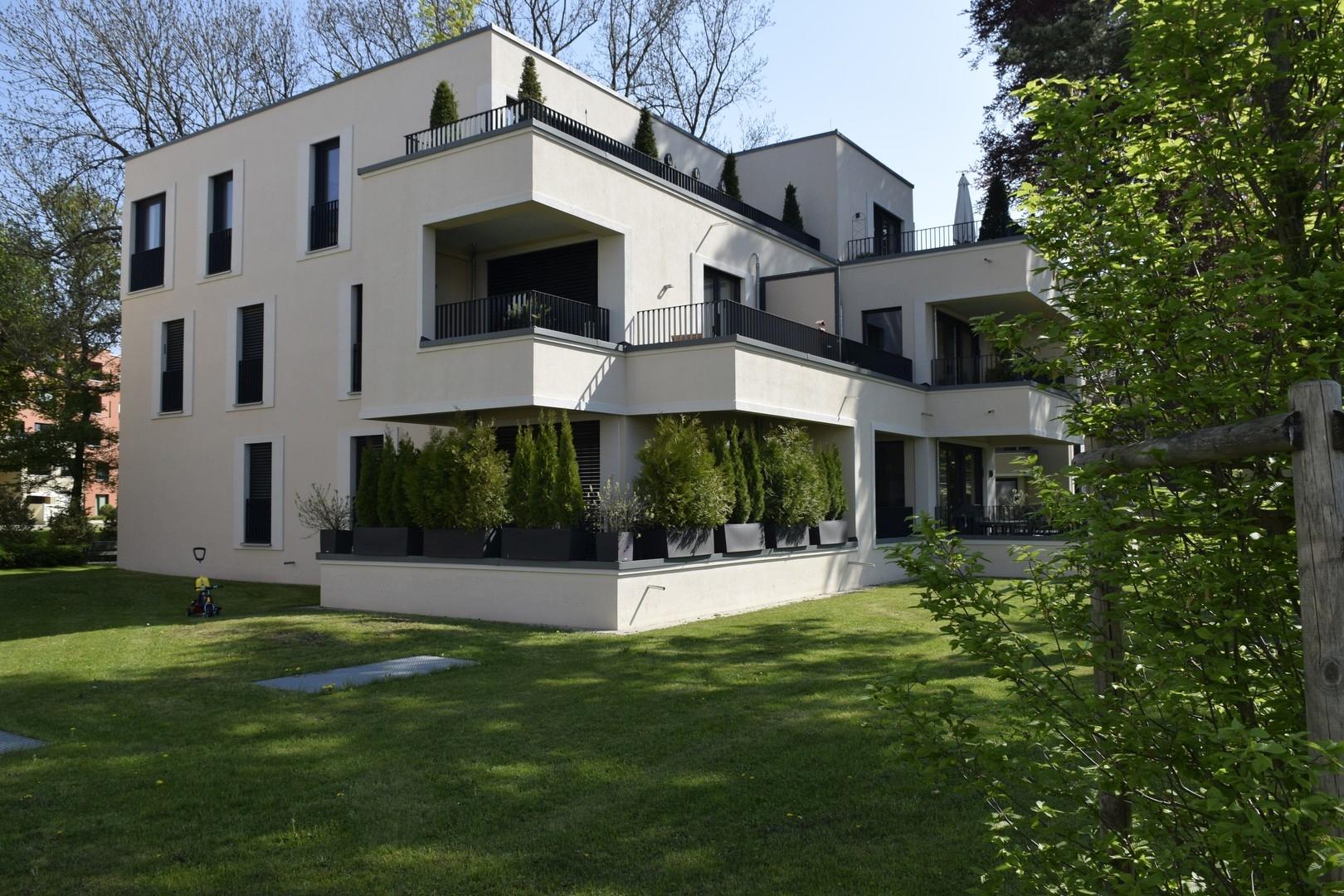 Schöne Architektur im Grünen