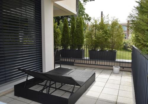 Großzügige Loggia zum Relaxen