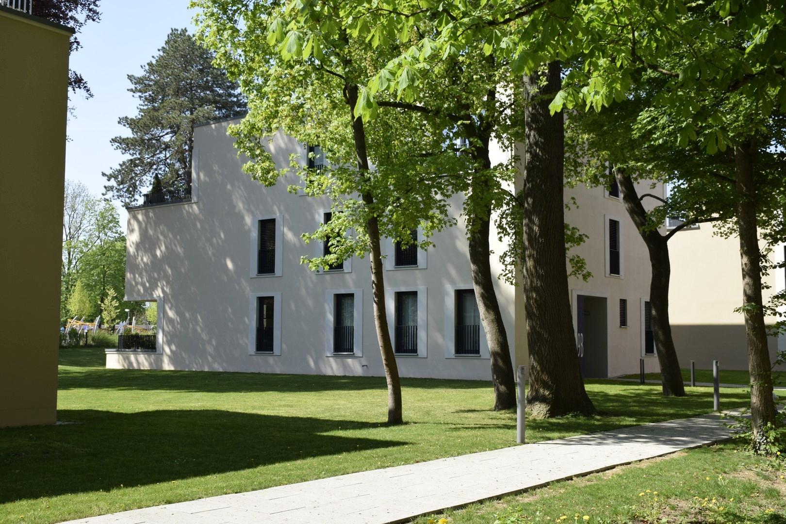 Hausansicht vom Park aus