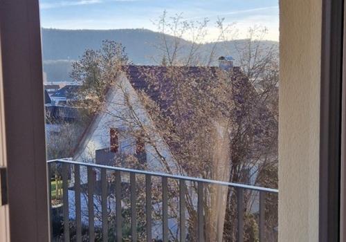 Blick aus Wohnung auf Terasse