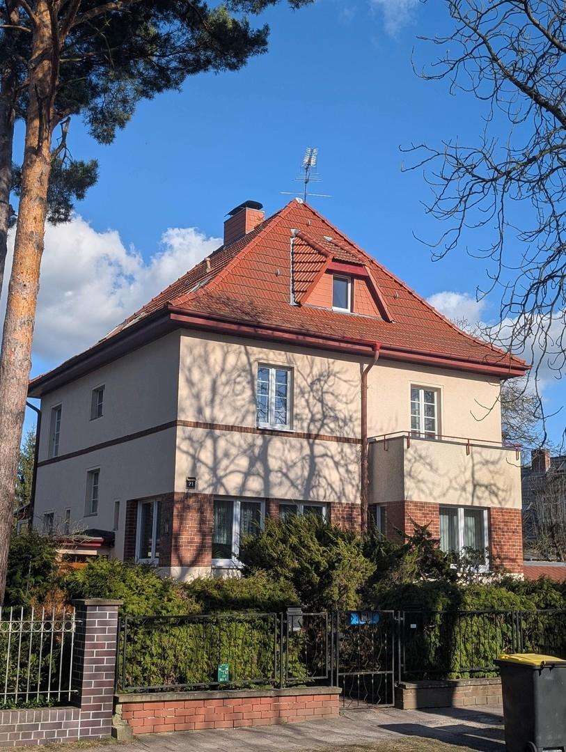 Vorderansicht Straße 1