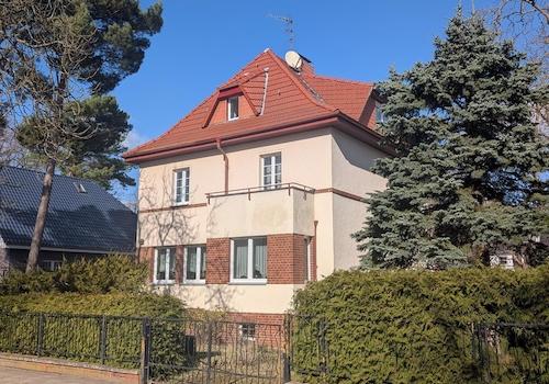 Vorderansicht Straße 2