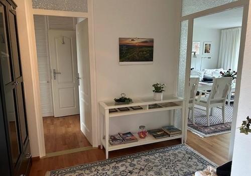 Flur+Blick WZ+Einbauschrank