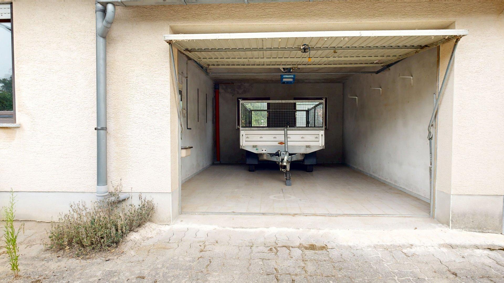 Garage 1