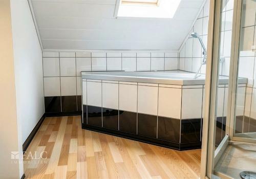 Badezimmer DG