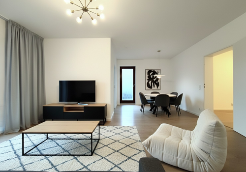Wohnzimmer (KI-möbliert)