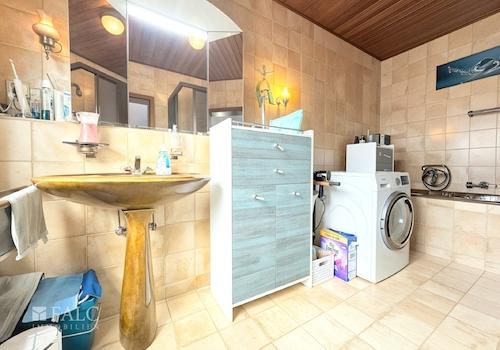 Badezimmer 1 OG