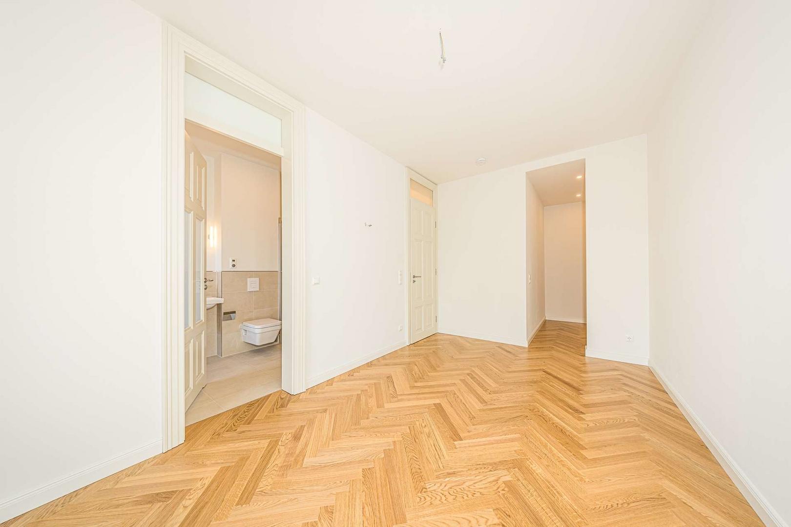 En Suite Bad + Ankleide