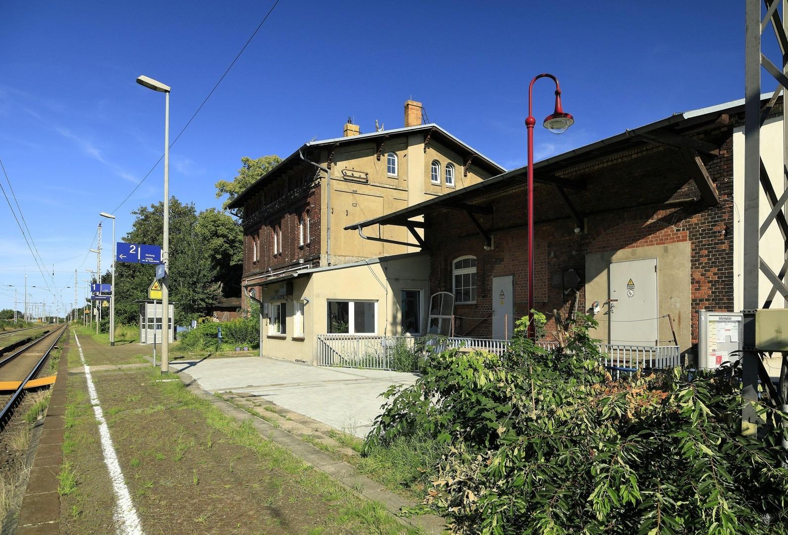 S-Bahn - 21 min bis L-Markt