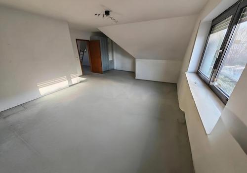 großes Schlafzimmer OG