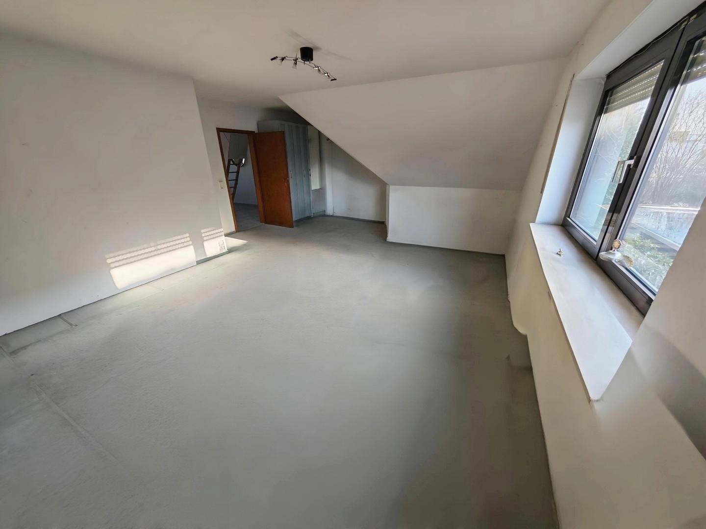 großes Schlafzimmer OG