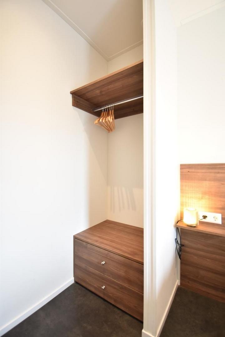 ferienhaus-kaufen-biddinghuizen-hauptschlafzimmer-2025.webp04