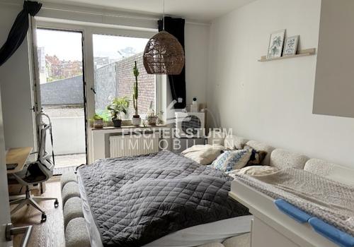 Schlafzimmer mit Balkon