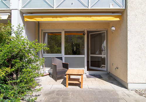 Terrasse mit Markise
