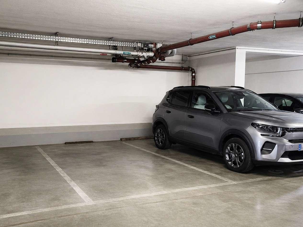 Tiefgaragenstellplatz