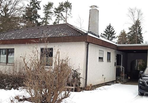 Aussen mit Garage