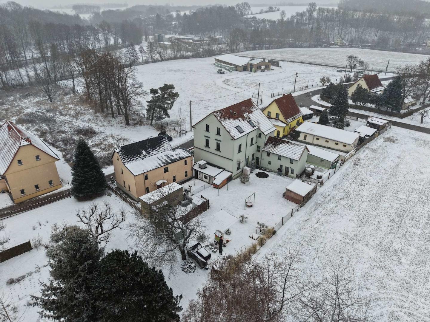 Hausansicht + Anbau