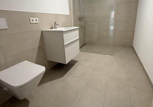 Gästebad mit Dusche