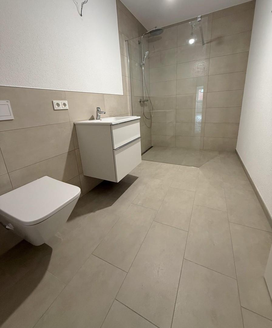 Gästebad mit Dusche