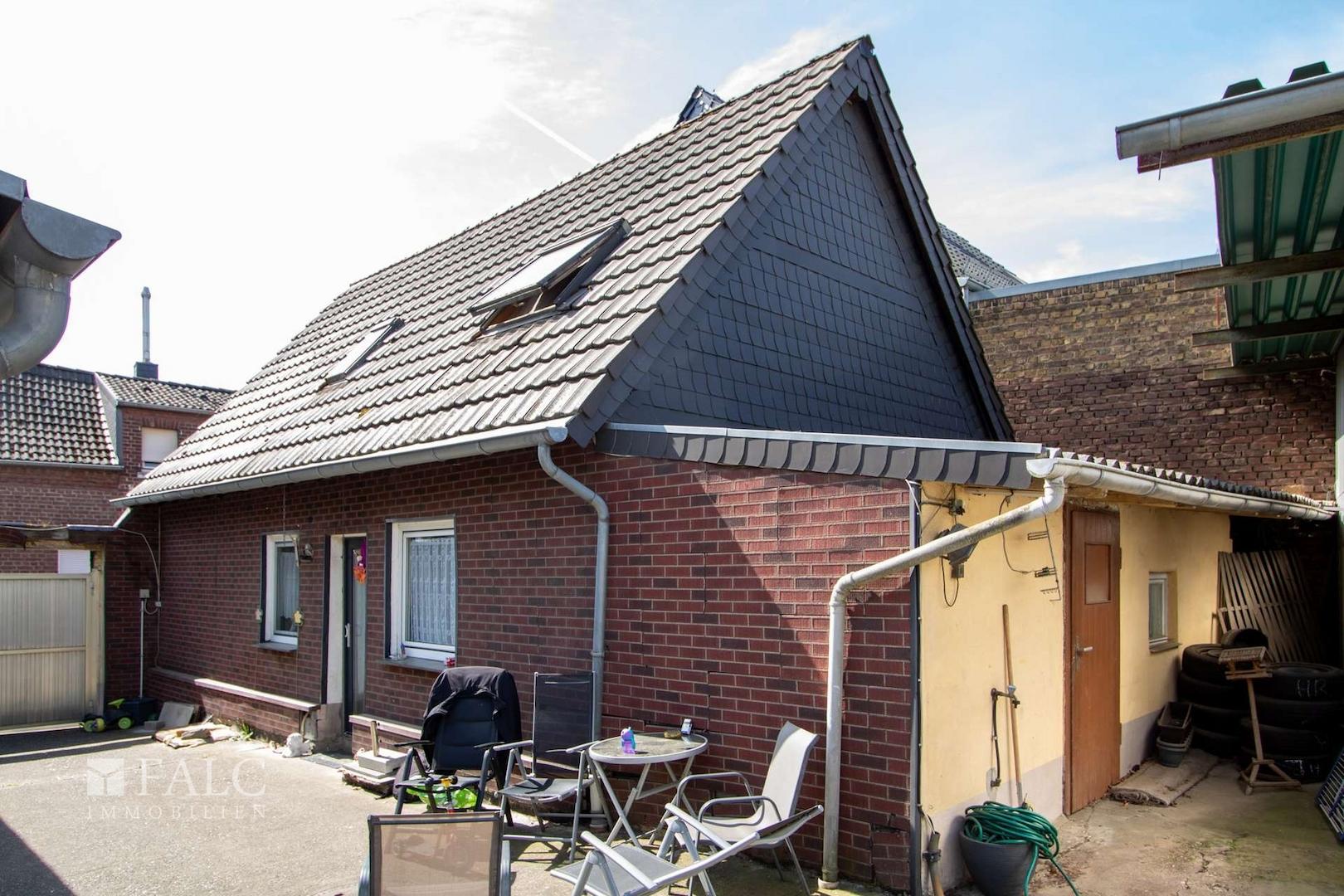Eingangsseite Haus 1