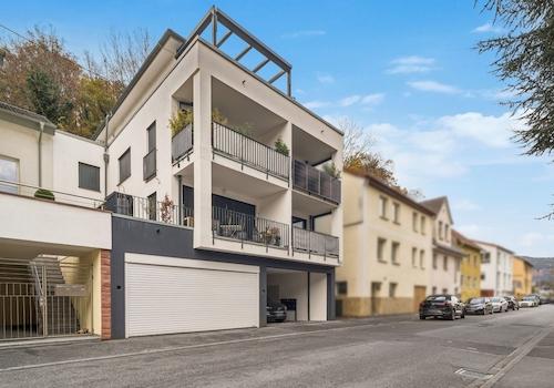 Exklusive Stadtvilla am Neckar