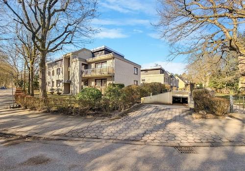 Stassenansicht der Wohnanlage