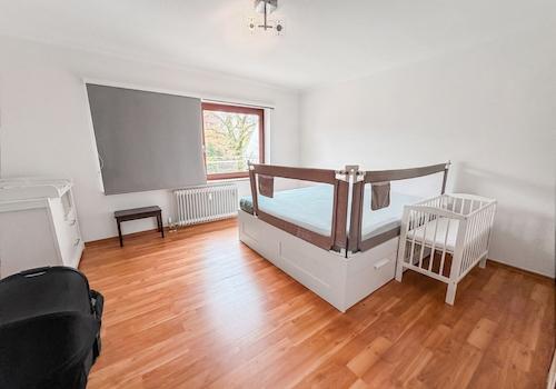 Großes Schlafzimmer