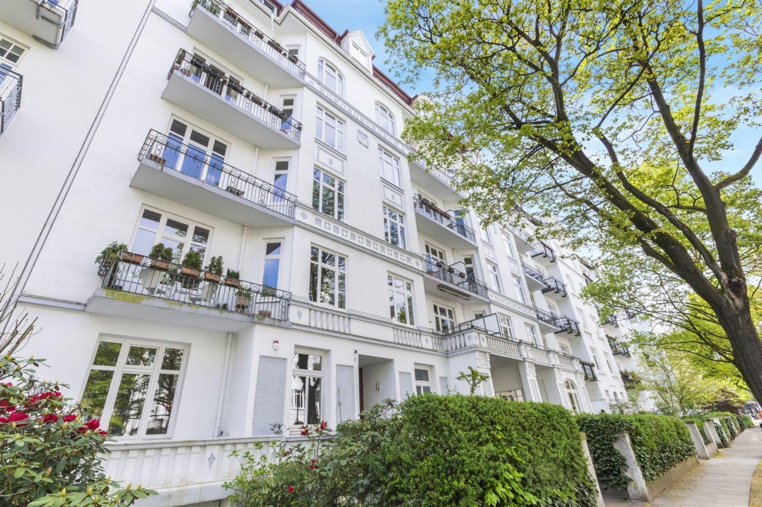 Straßenansicht des Gebäudes