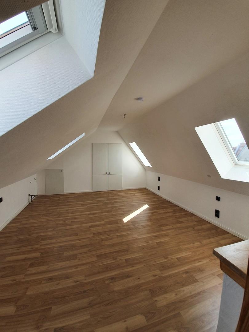 Zimmer 4 Dachboden