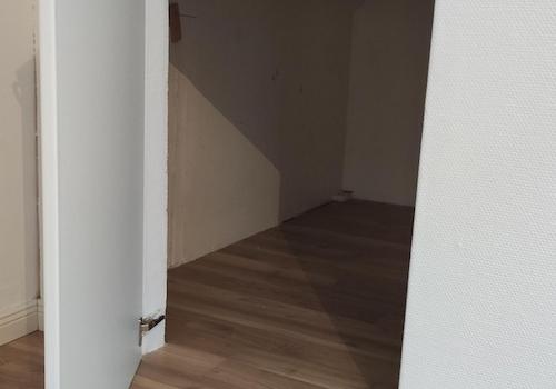 Stauraum im Dachboden