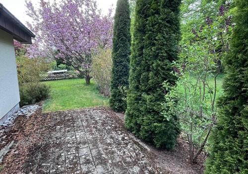 Terrasse mit Gartenanteil