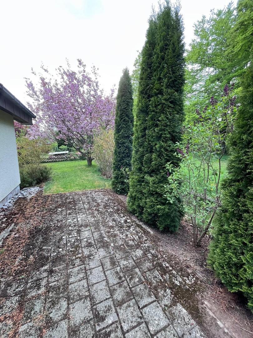 Terrasse mit Gartenanteil