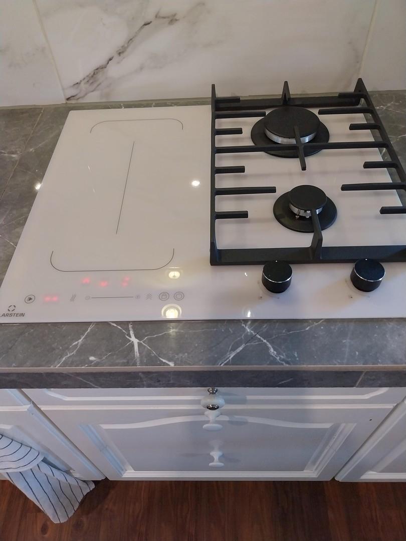 Neue Herdplatte halb Strom/Gas