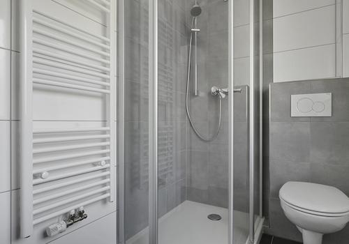 Bad mit Dusche