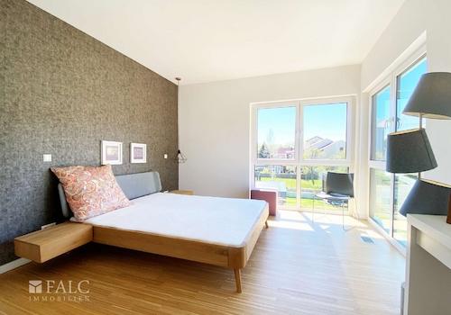 Schlafzimmer mit Ankleide