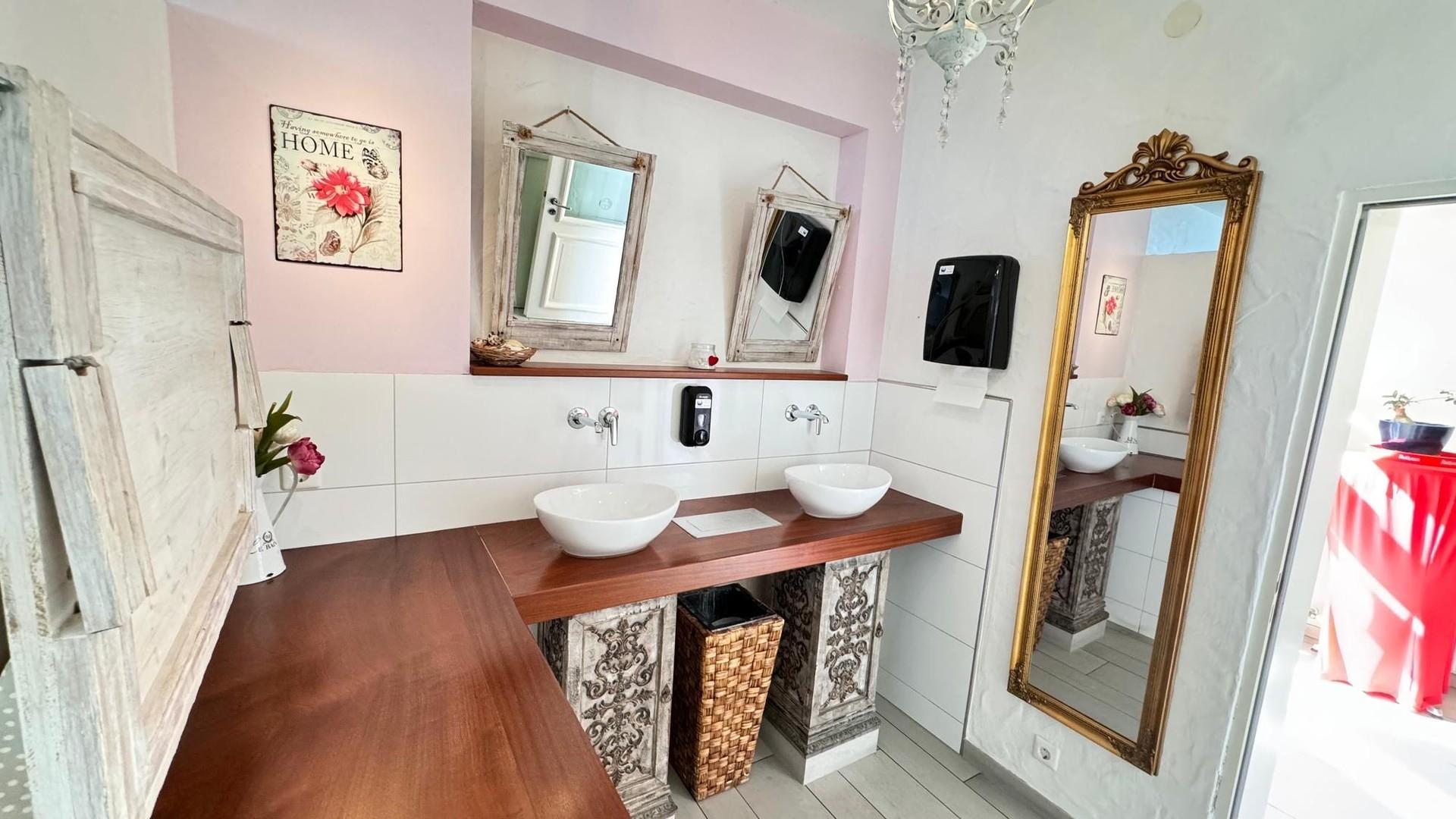 Damentoilette