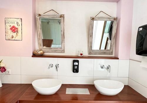 Waschtisch Damentoilette