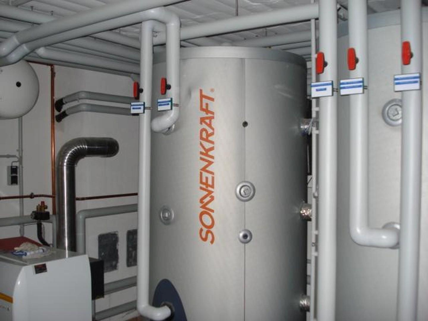 Gas-Solarheizanlage