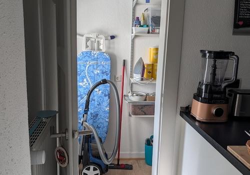 Abstellkammer 1