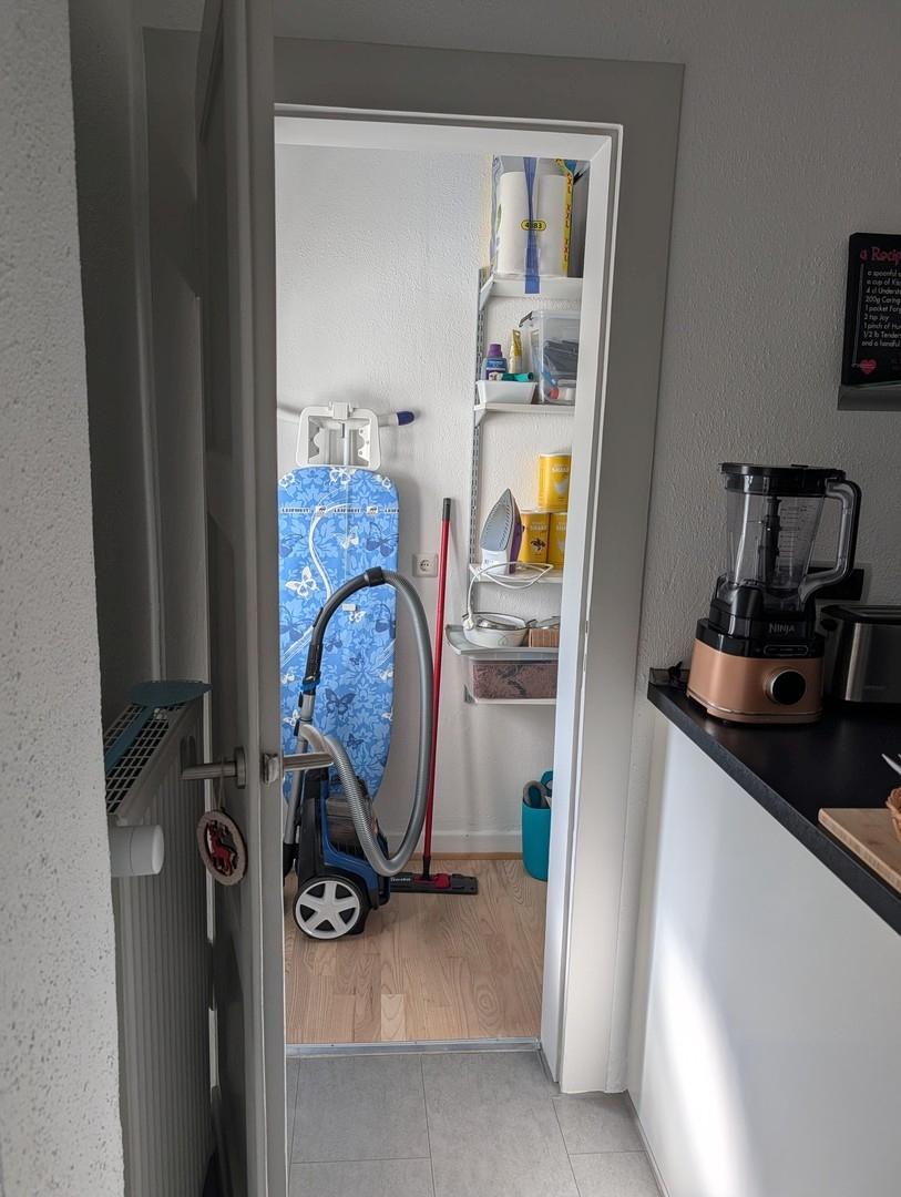 Abstellkammer 1