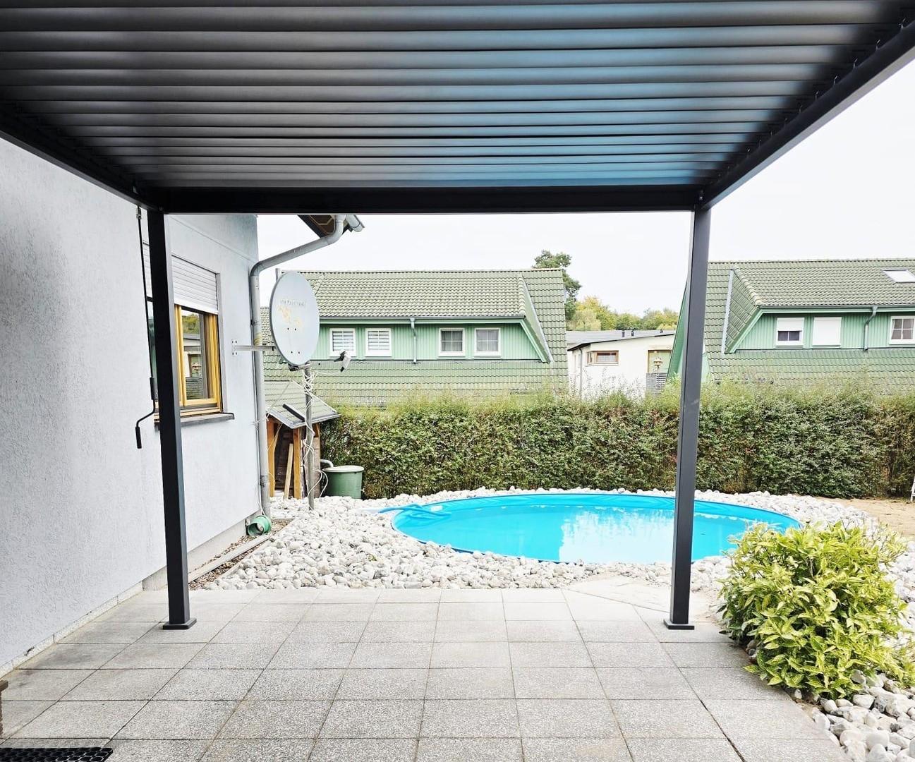 Terasse mit Pool