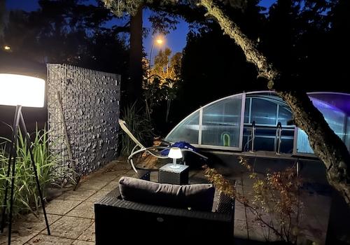 Pool am Abend