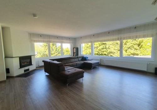 Großzügiges Wohnzimmer