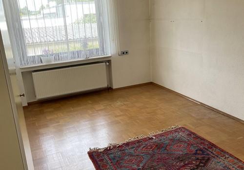 Zimmer 1, EG