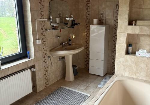Badezimmer EG